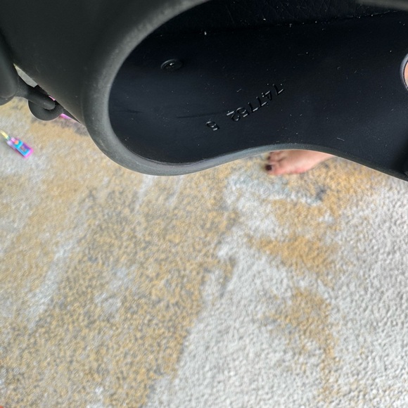 Gucci sandals Authentic - Picture 3 of 6